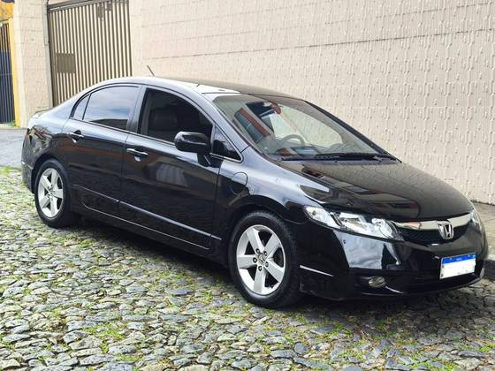 HONDA CIVIC 1.8 LXS 16V FLEX 4P MANUAL HONDA CIVIC 1.8 LXS 16V FLEX 4P MANUAL